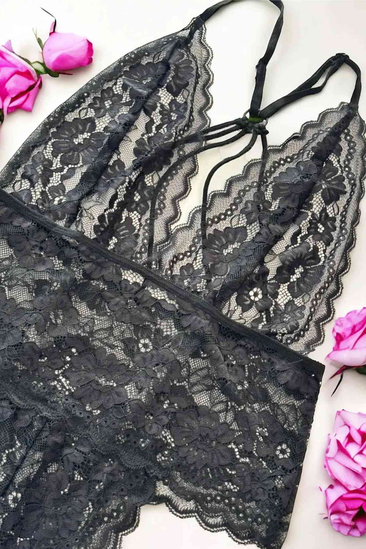 kissbump siyah dantel detaylı transparan body – v yaka derin dekolteli Şık ve seksi kadın İç giyim kissbump siyah dantel detaylı transparan body – v yaka derin dekolteli Şık ve seksi kadın İç giyim